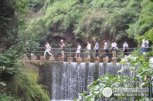 和今頂來一場(chǎng)說走就走的旅行，就在這個(gè)夏天