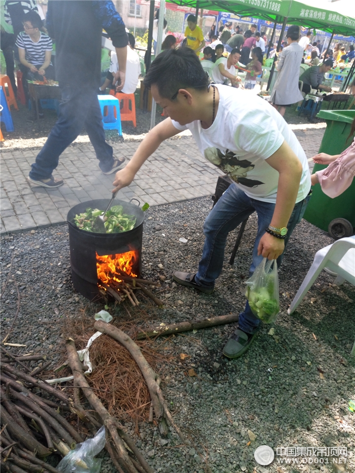 抓住春天的尾巴，和欣邦小伙伴一起去踏青吧！